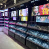 Customized Double-sided Makeup Island Display Shelf for Duty-free Shops Showcasing Cosmetics and Beauty Products