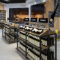 Custom Red Wine Display Shelf Supermarket High-grade Wine Shelf Famous Steel and Wood Display Cabinet