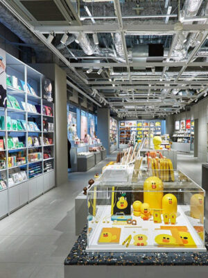 0311-11-5 Customized Trendy Toy Store Display Cabinets Multi-layer Display Store Shelves Display Racks Showcases Shop Design