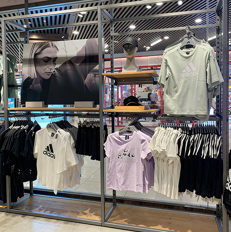 0406-4-9 Custom Sports Equipment Display Racks Sports Clothing Shelves for Shoe Stores Brand Stores Discount Stores Shopping Malls